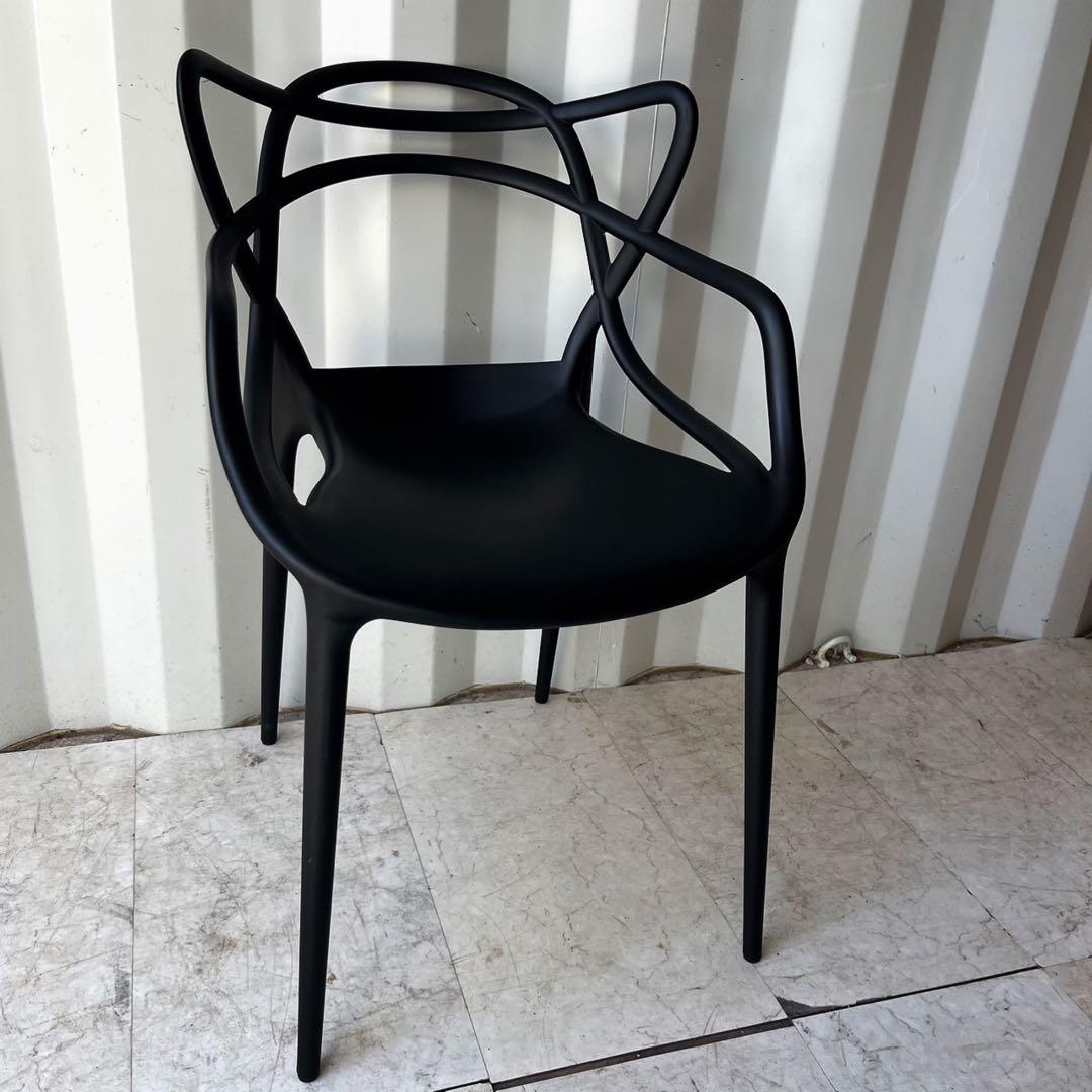 取付無料！カルテル マスターズチェア ブラックスタッキング ダイニングチェア