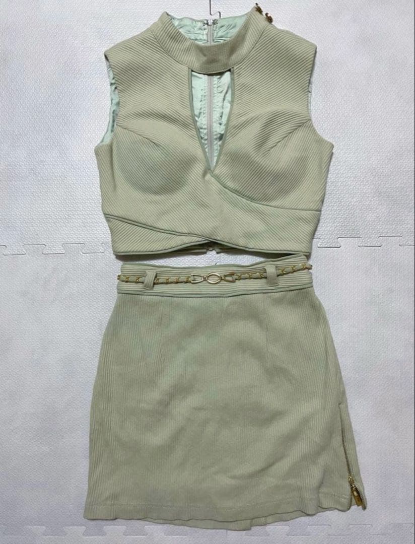 ローブドフルール Glossy キャバクラ ドレス セットアップ カット タイト