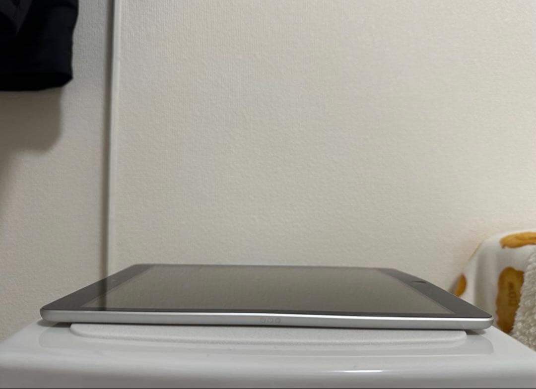 iPad 第9世代 64GB シルバーWi-Fi【専用ケース付き】【即日発送】