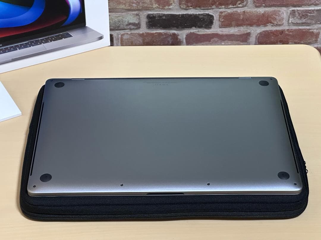 MacBook Pro 16 2019 i9 32GB 1TB USキーボード