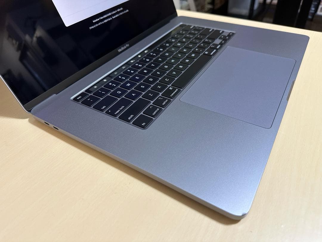MacBook Pro 16 2019 i9 32GB 1TB USキーボード