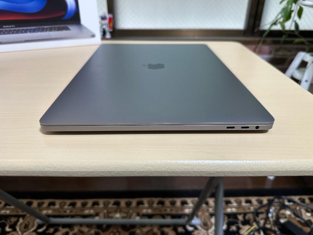 MacBook Pro 16 2019 i9 32GB 1TB USキーボード