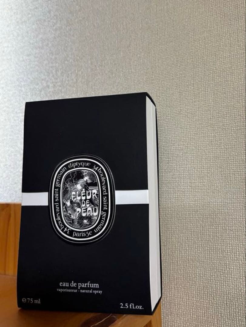 香水(ユニセックス) diptyque FLEUR DE PEAU 75ml