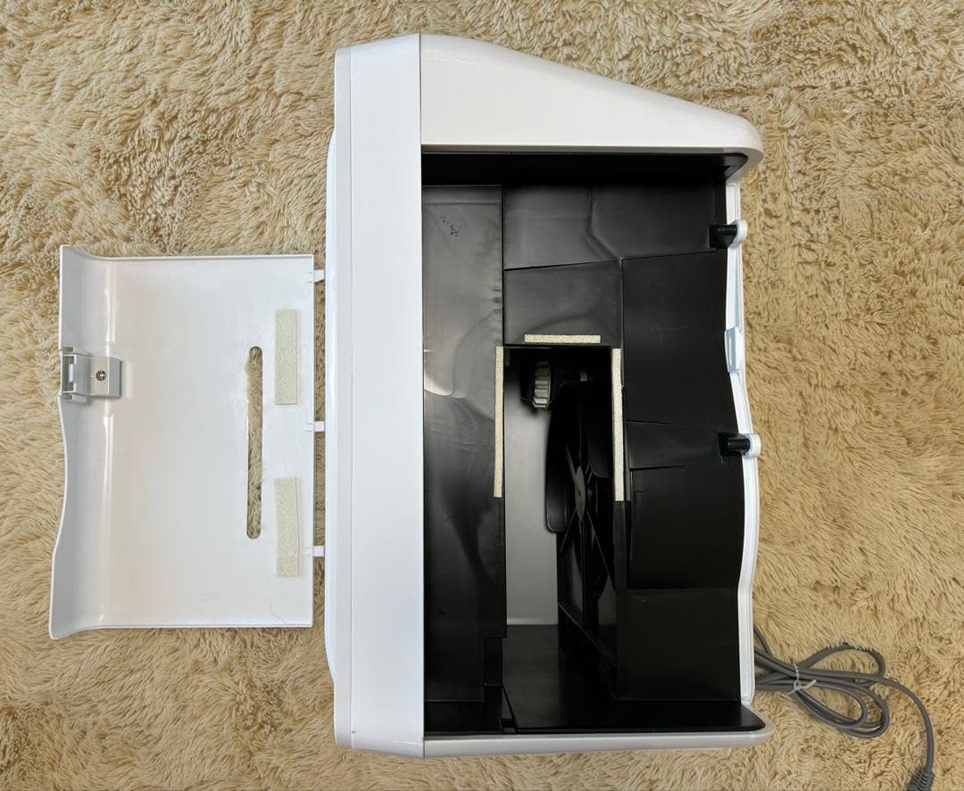 【美品】富士通ゼネラル加湿除菌脱臭機（新品フィルタ付）DAS-303K-W