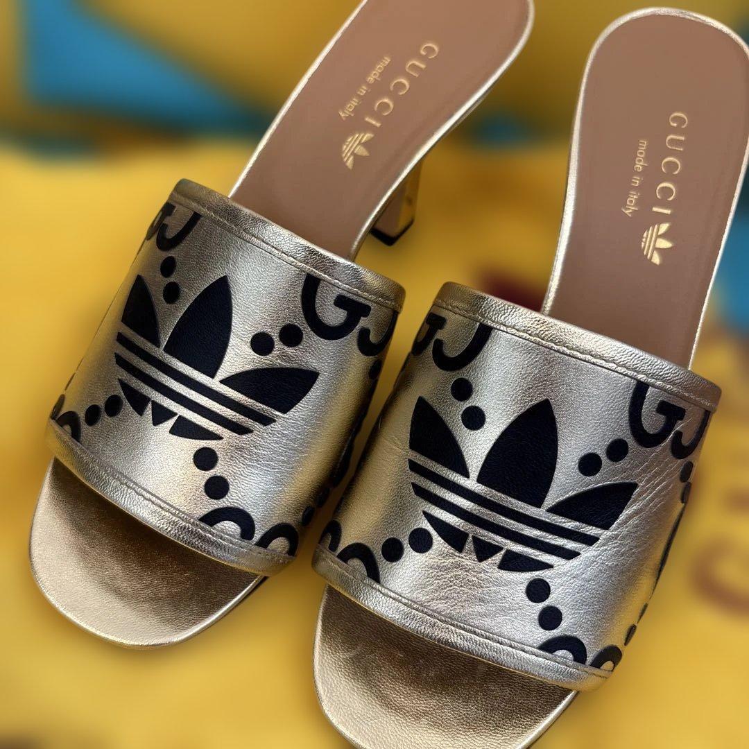 GUCCI ✖️adidasゴールド ブラック サンダル