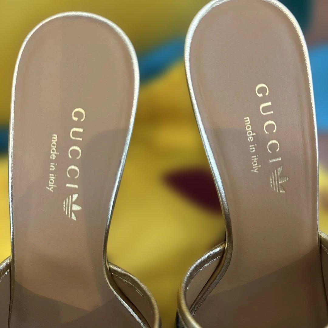 GUCCI ✖️adidasゴールド ブラック サンダル