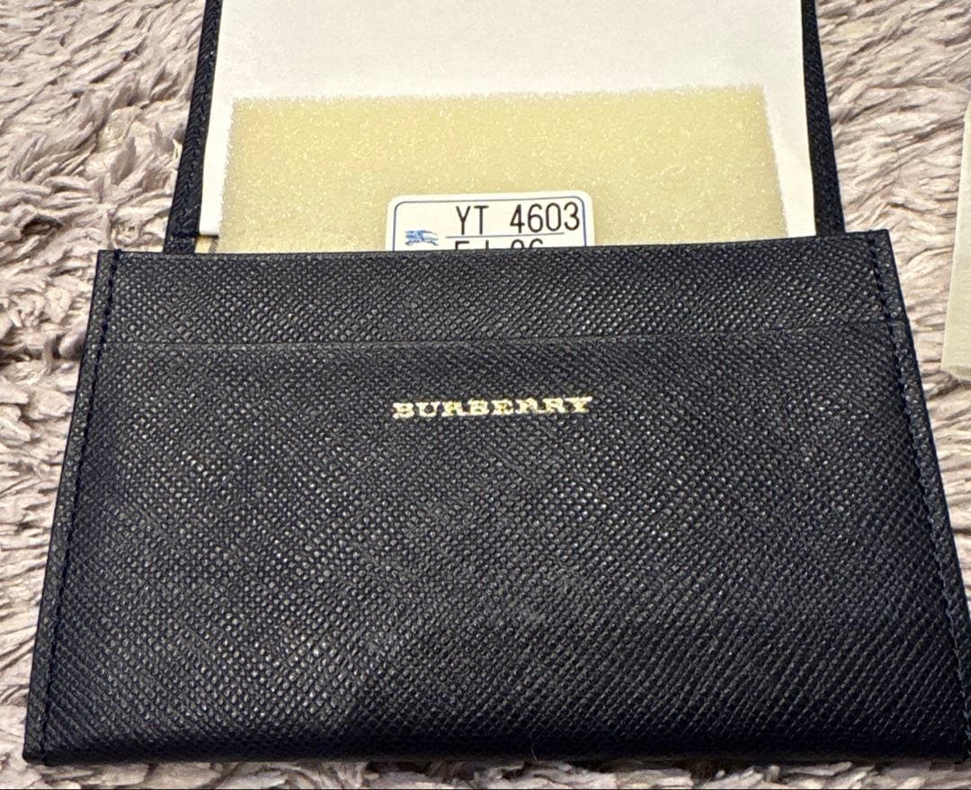 BURBERRY ブラックレザー 名刺入れ 新品未使用