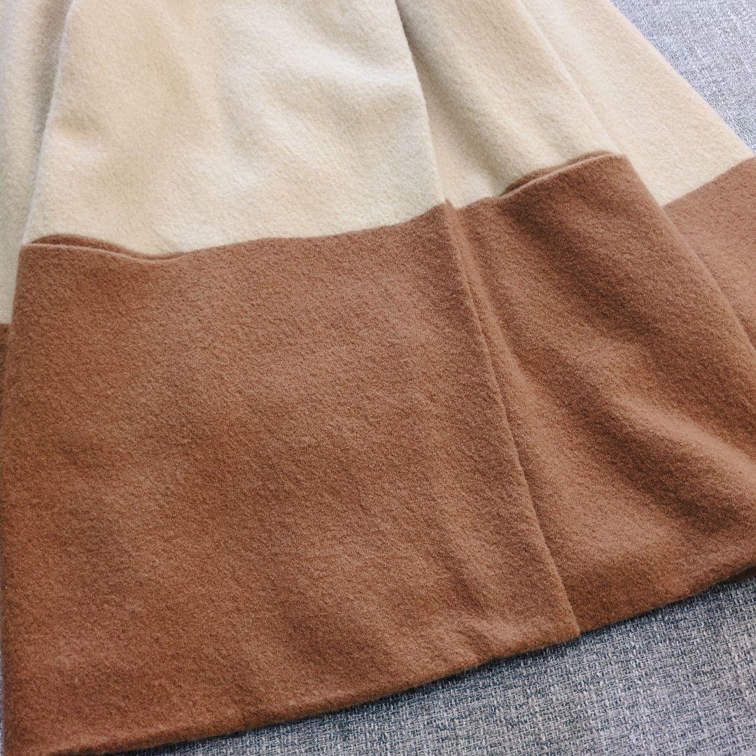 ピッコーネ　マント風　Aライン　ウールコート　軽量　バイカラー