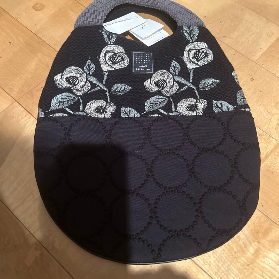 Mina perhonen ハンドメイド バッグ 花柄と鳥模様