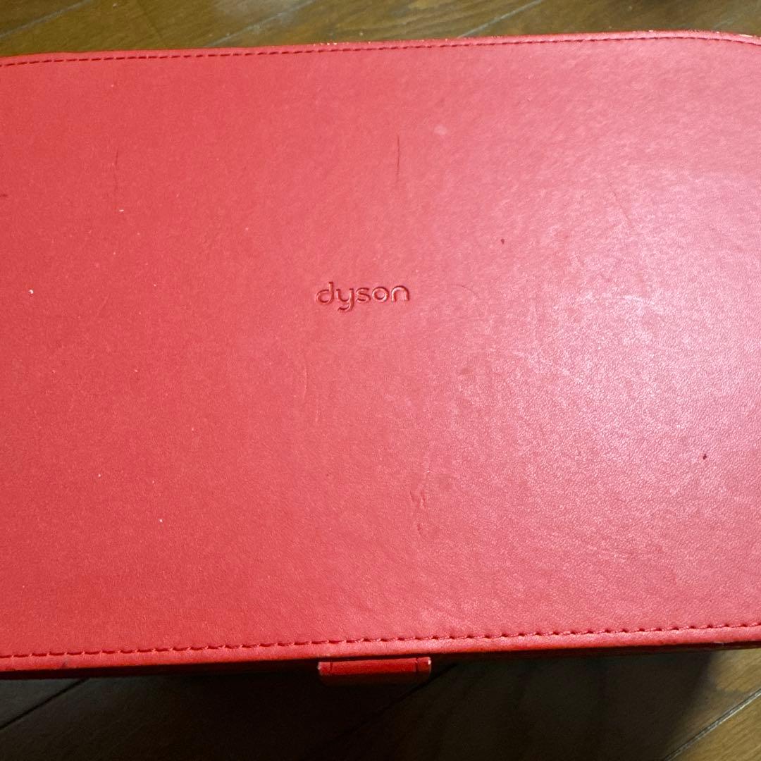 Dyson ヘアドライヤー レッド アタッチメント多数