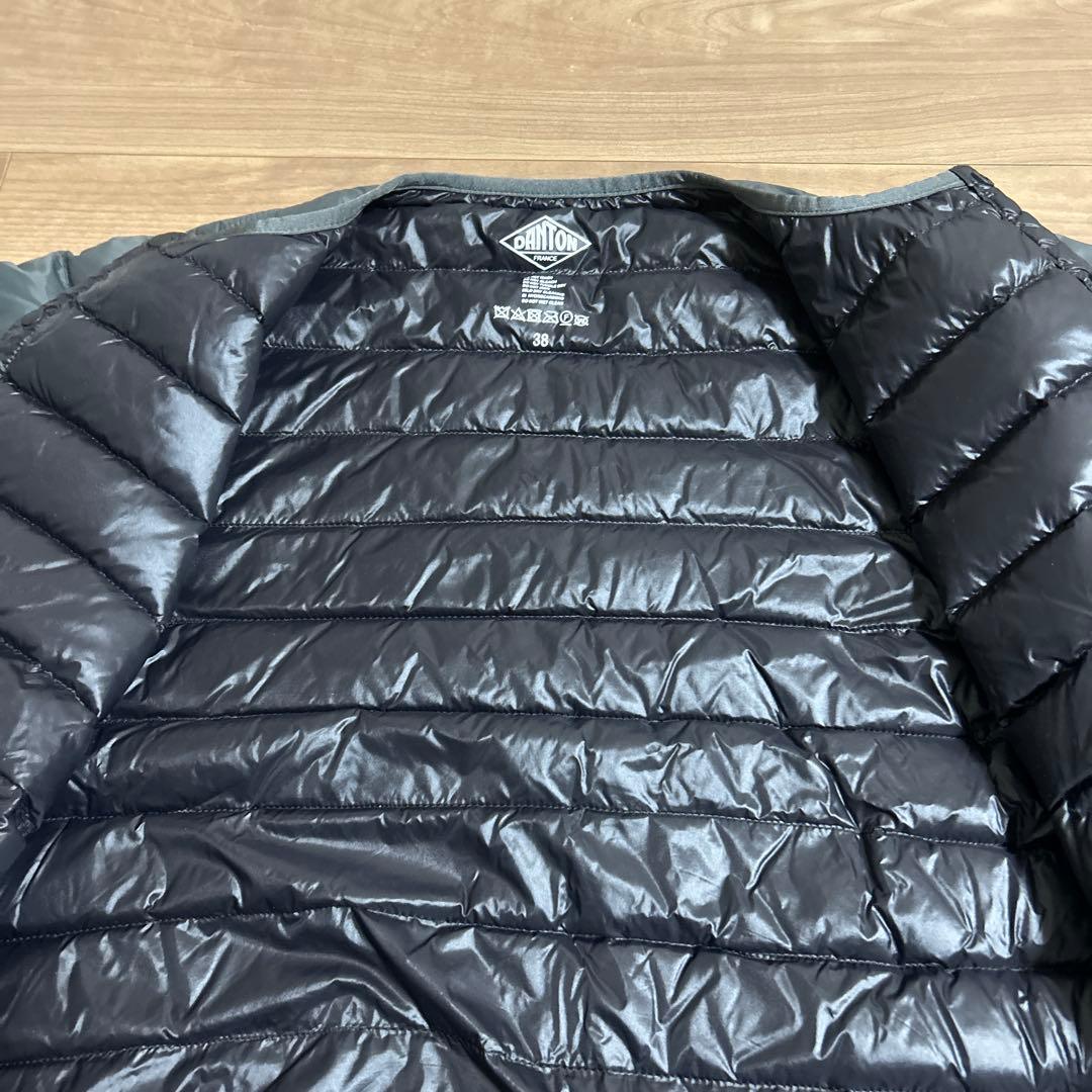 ダントン、クルーネックインナーダウンジャケット、サイズ38 カラーチャコール