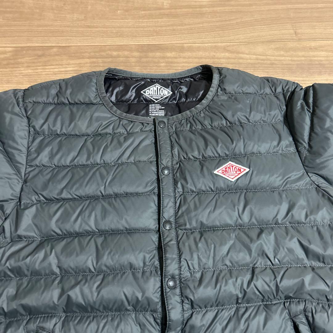 ダントン、クルーネックインナーダウンジャケット、サイズ38 カラーチャコール