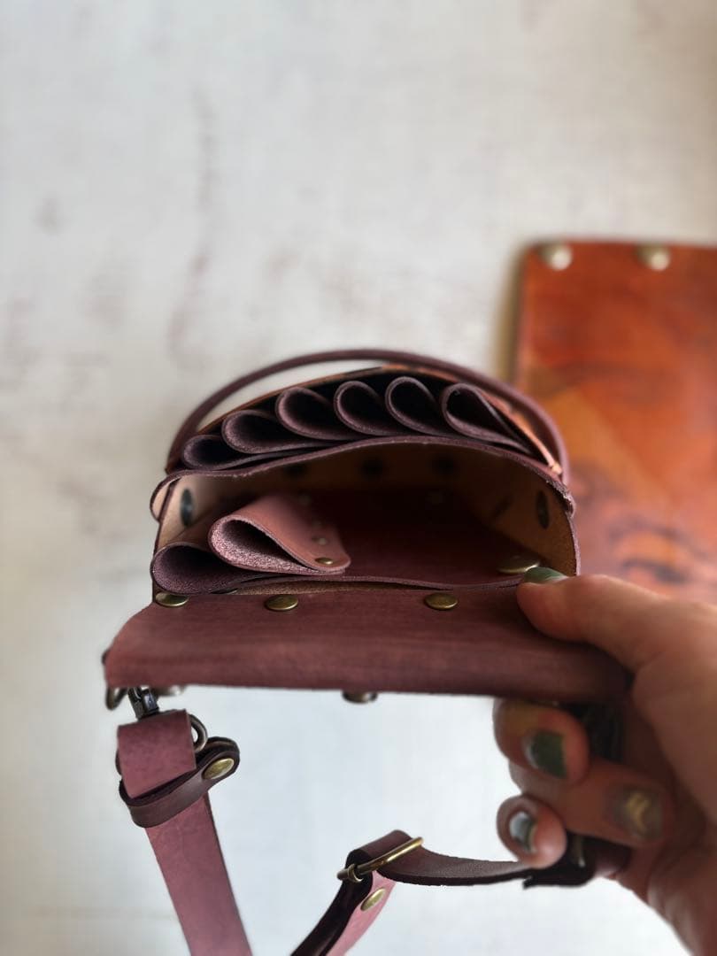 バンコ 手染めテラコッタマーブルの蓋付き大容量シザーケース