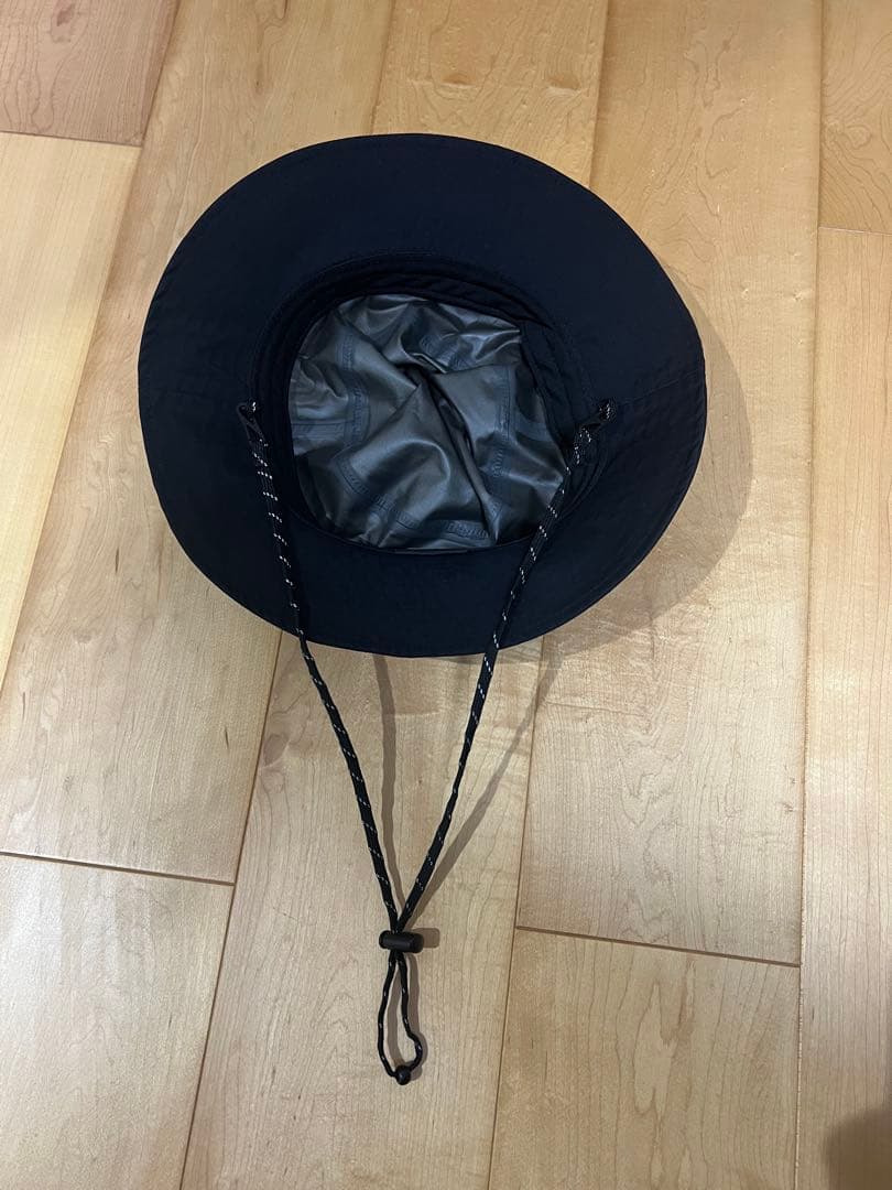 新品、未使用NEW ERA バケットハット GORE-TEX ブラックL/XL