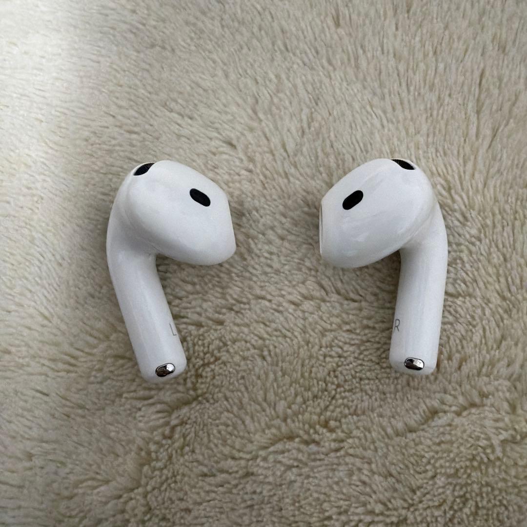 Apple AirPod 4 ホワイト