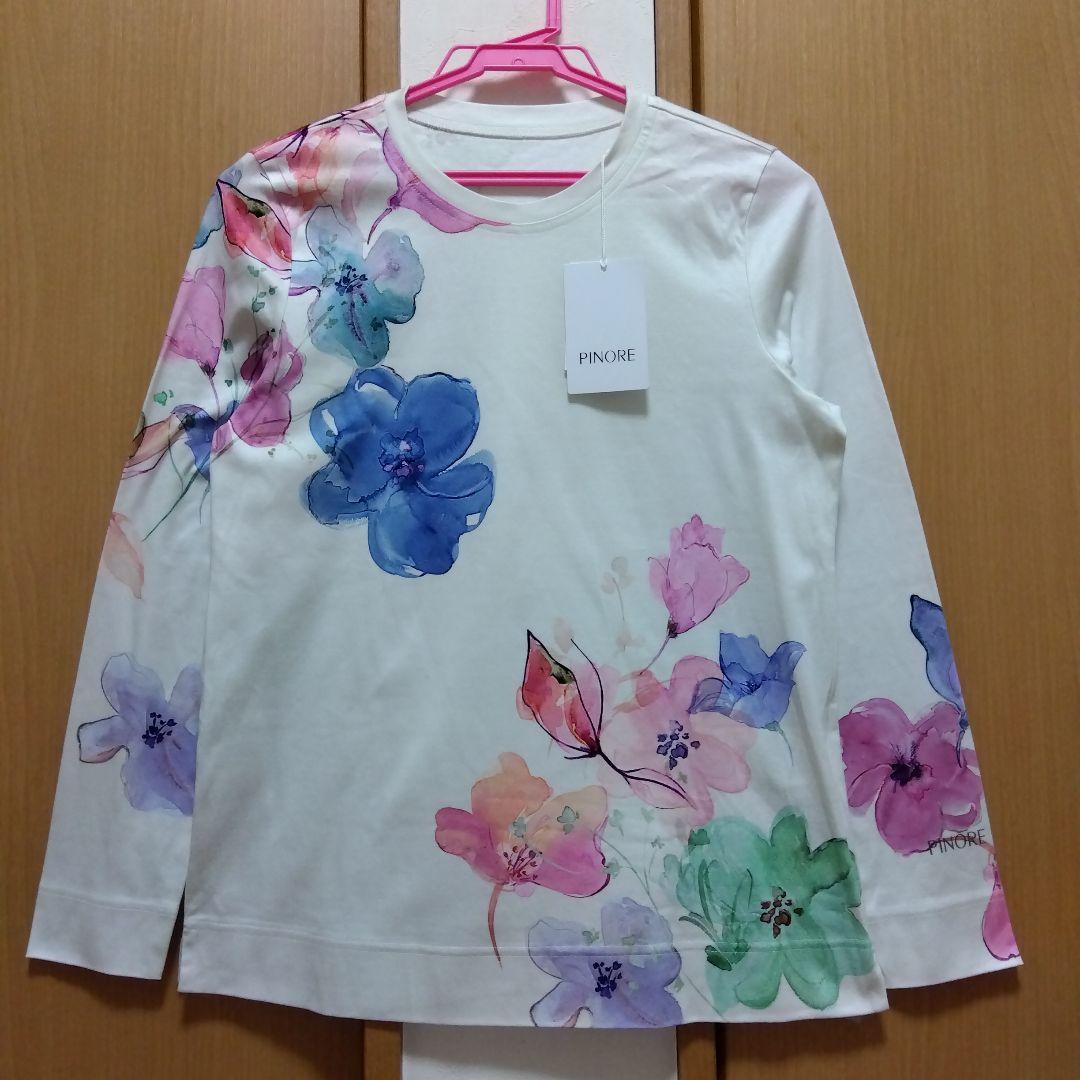 近年・定価24,200円★ピノーレ PINORE 水彩画のようなお花 カットソー
