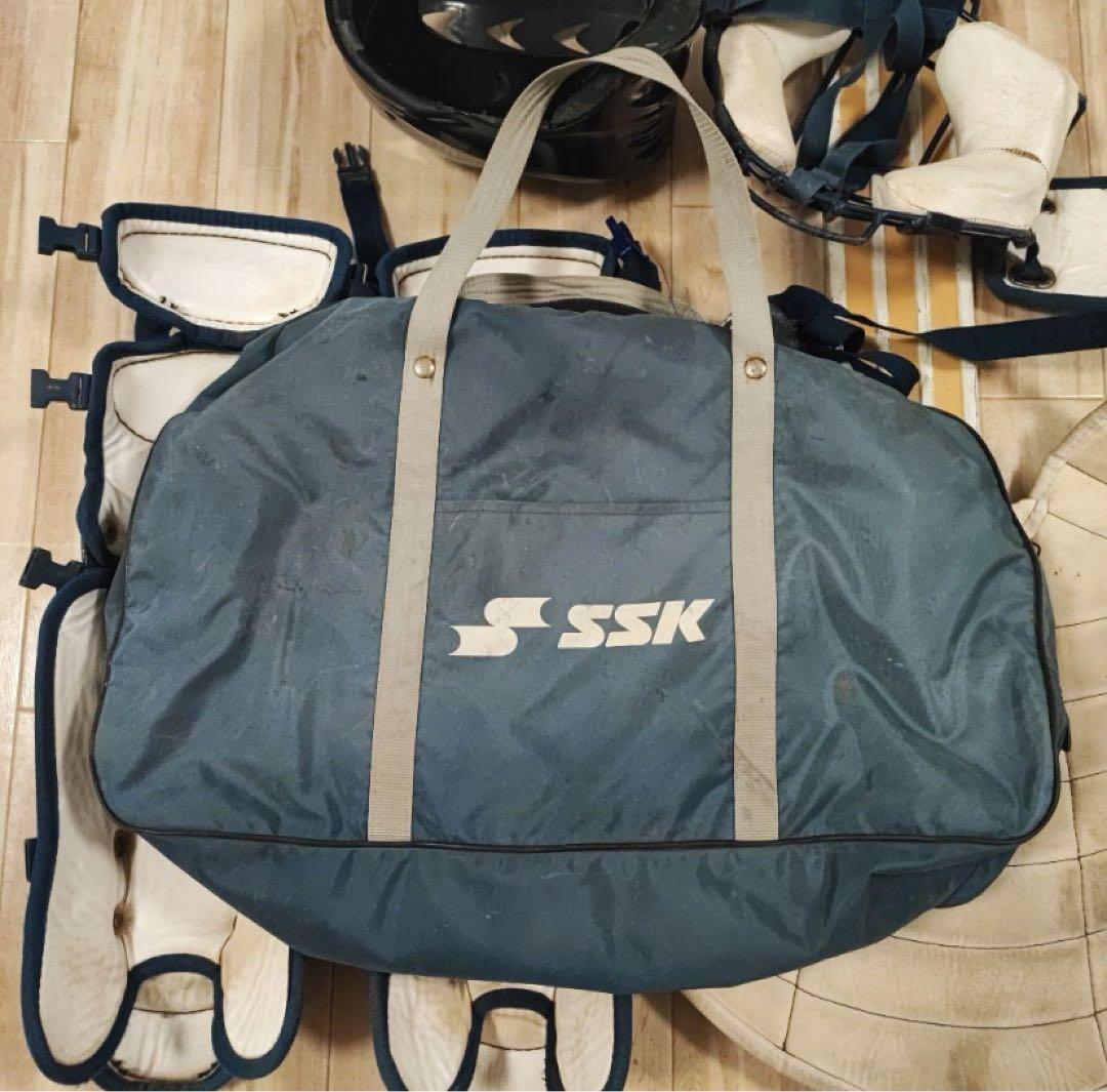 SSK キャッチャー防具一式 ネイビーとホワイト