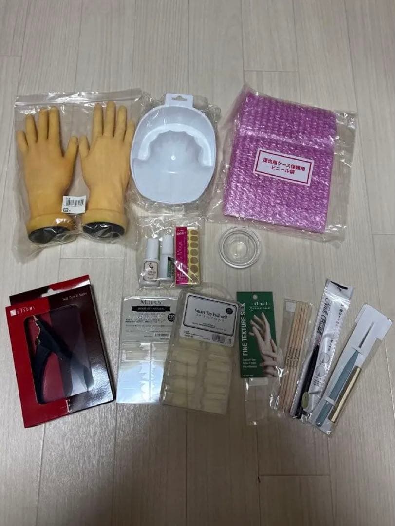 ネイルアート用品と練習教材セット