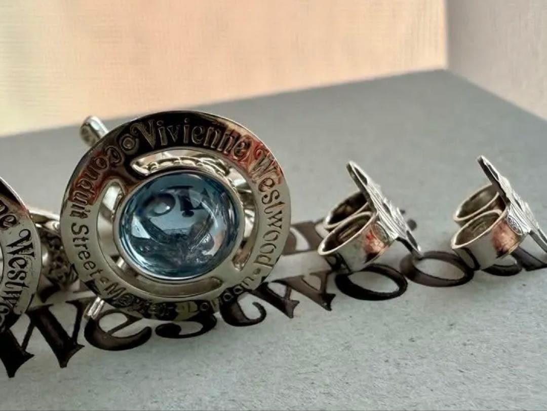 希少片耳/925/正規品VivienneWestwood リボンオーブピアス