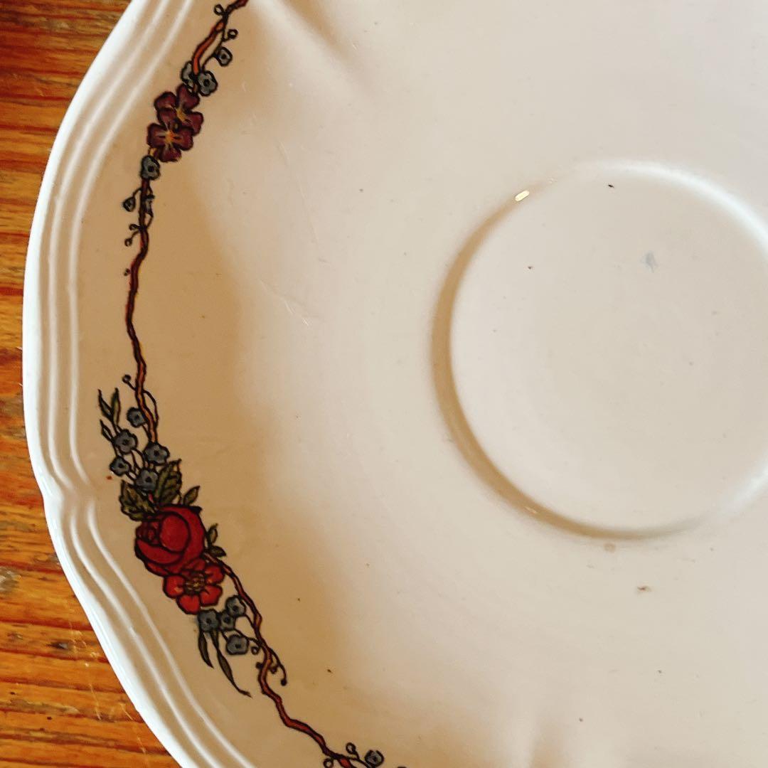 A サルグミンヌ　obernai カップ＆ソーサー