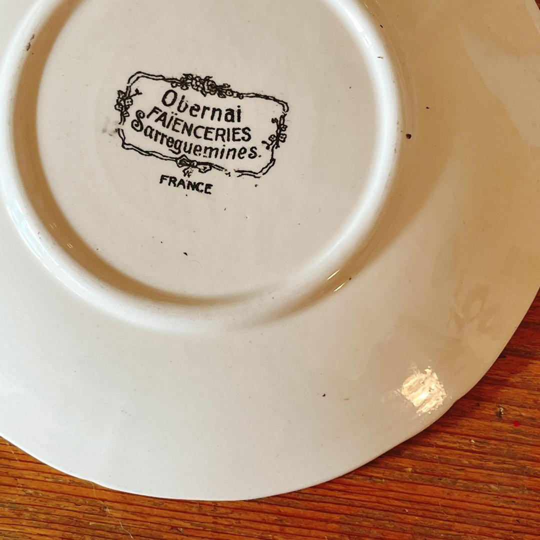 A サルグミンヌ　obernai カップ＆ソーサー