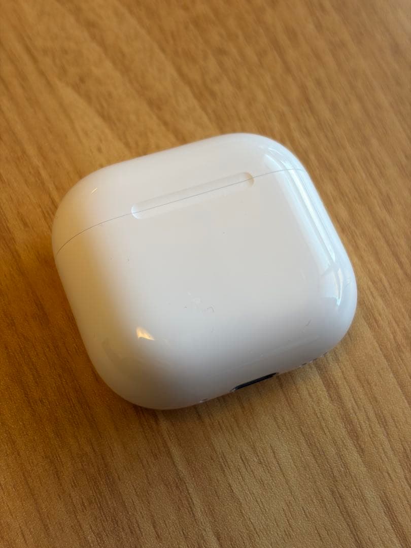 【AppleStore購入】AirPods4 アクティブノイズキャンセリング搭載