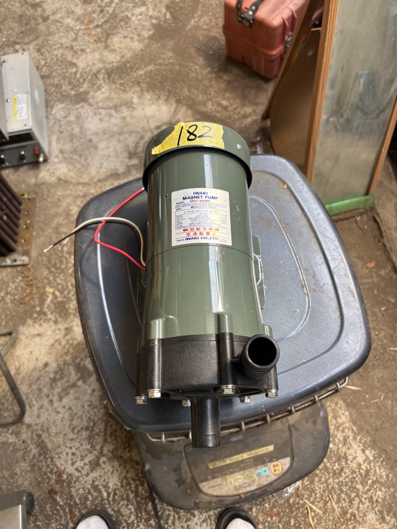 イワキ マグネットポンプ MD-100R。新品同様。未使用。