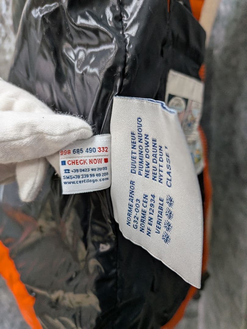 MONCLER オレンジ ダウンベスト サイズ3