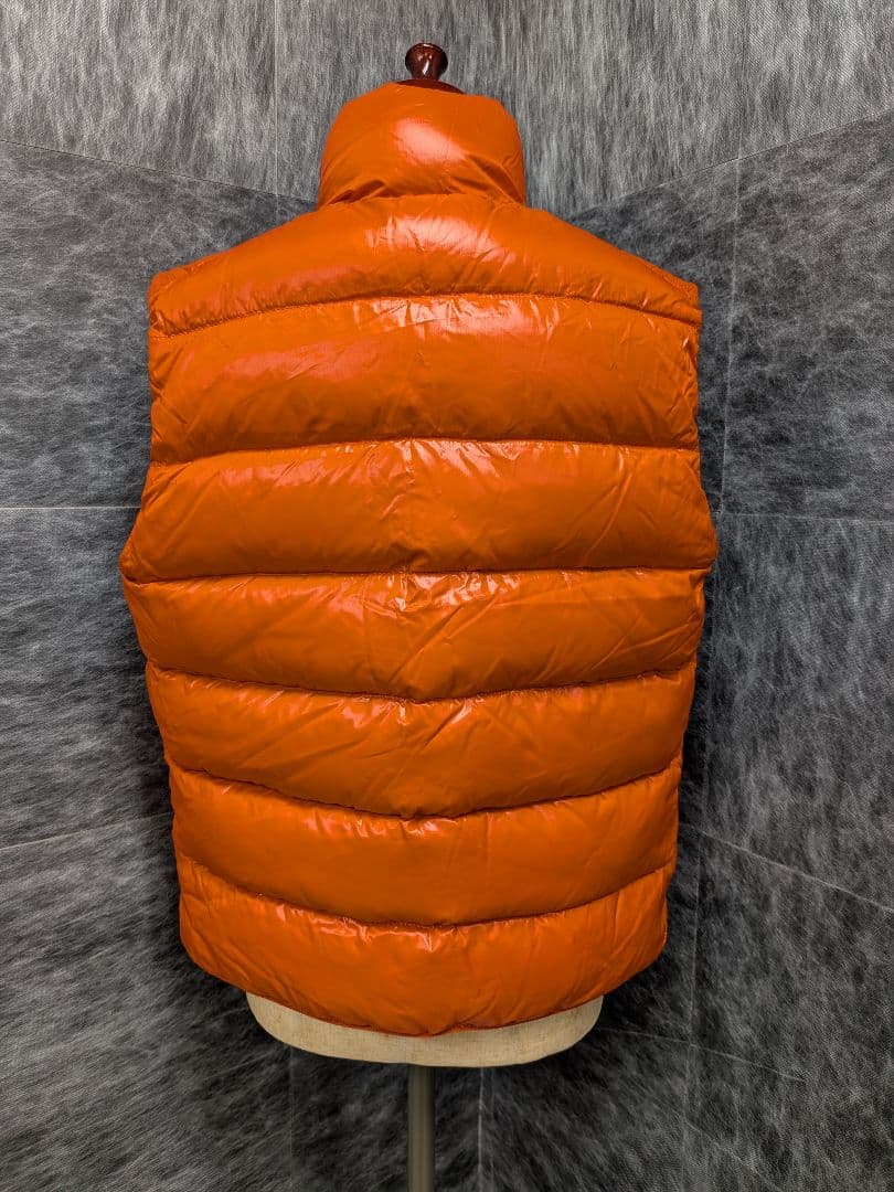 MONCLER オレンジ ダウンベスト サイズ3