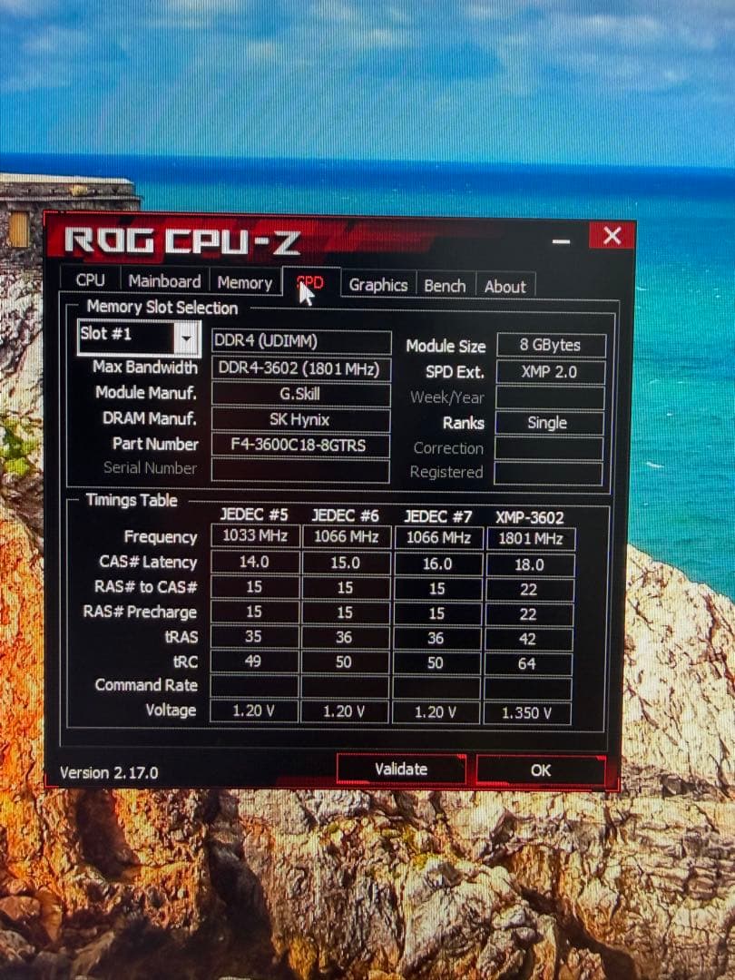 ホワイト ミドルタワー PCケース Lian li mini (VGA 無し)