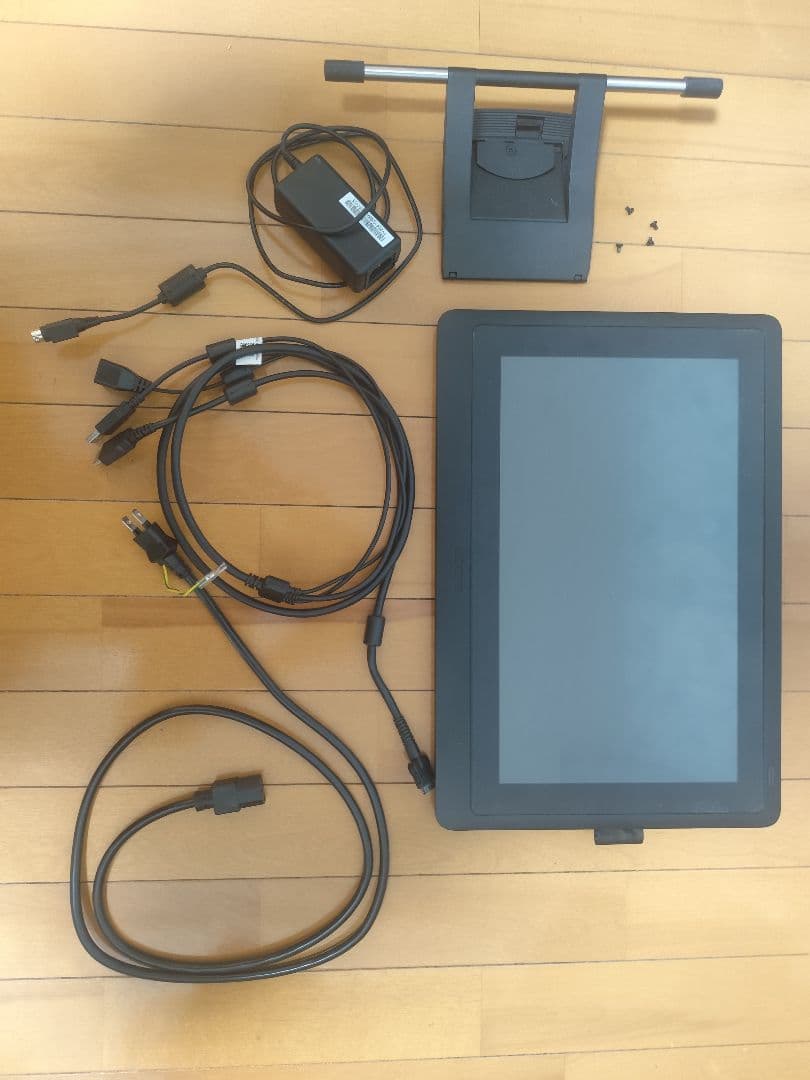 液晶タブレット Wacom Cintiq 16 DTK-1660