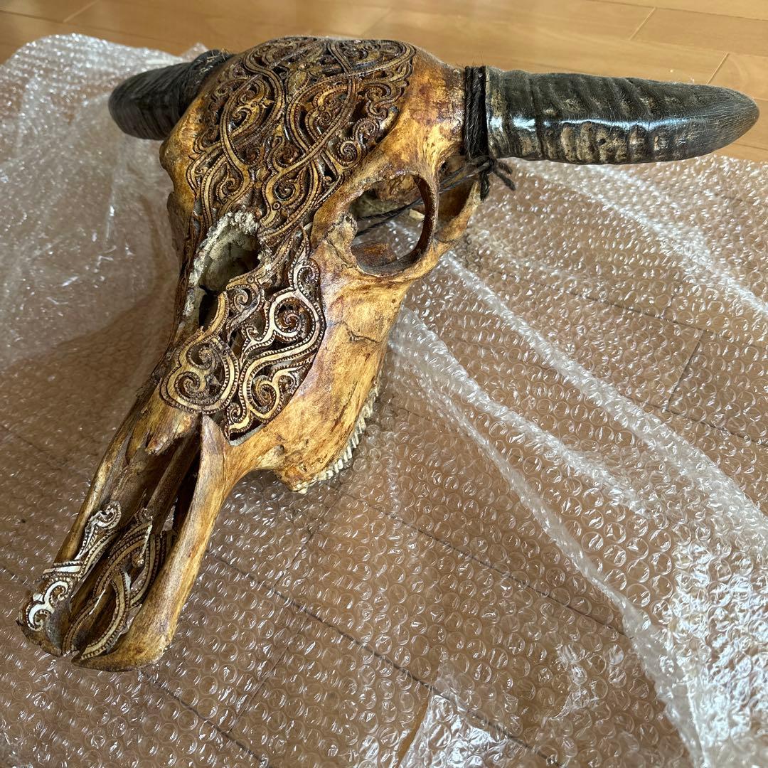 バッファロースカル　牛頭蓋骨　壁掛け彫像　カウボーイ　アメカジ