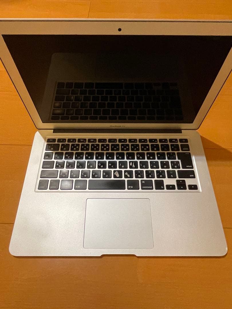 Apple MacBook Air 2015、 13インチ シルバー