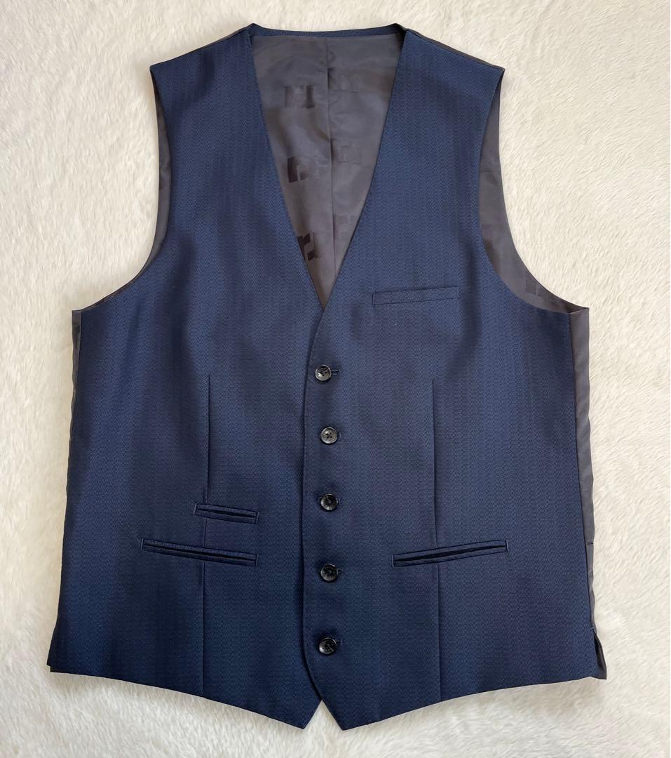 【希少】胸ポケットチーフ　スーツ　セットアップ　スリーピーススーツ　A6