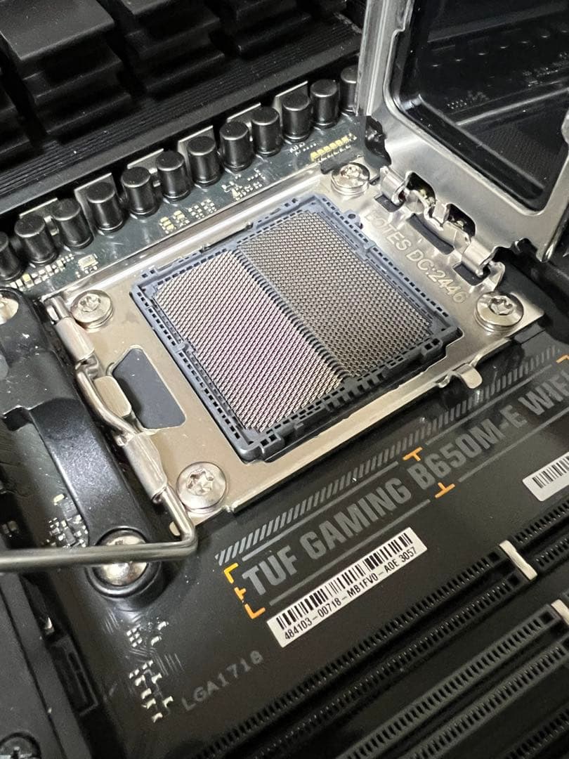 ASUS TUF GAMING B650M-E WIFI マザーボード