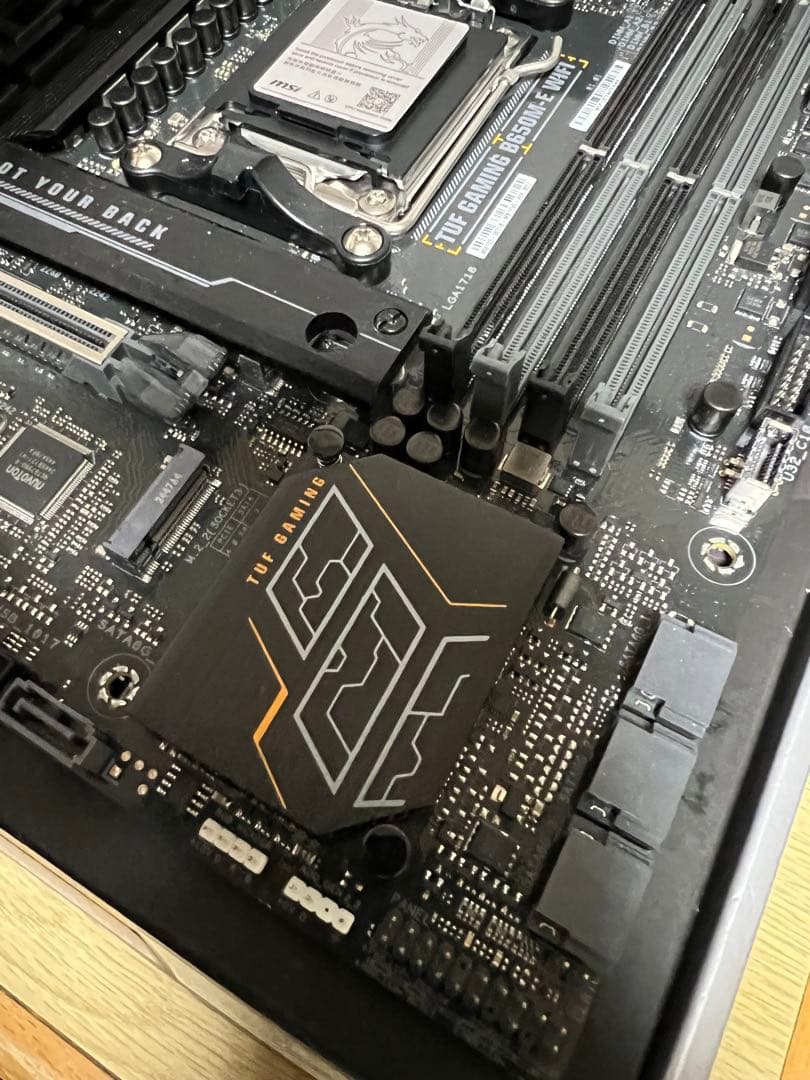 ASUS TUF GAMING B650M-E WIFI マザーボード