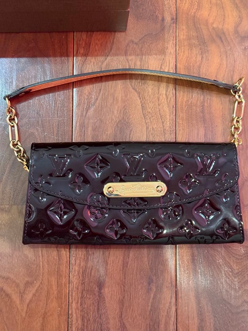LOUIS VUITTON ブラック クラッチバッグ　財布