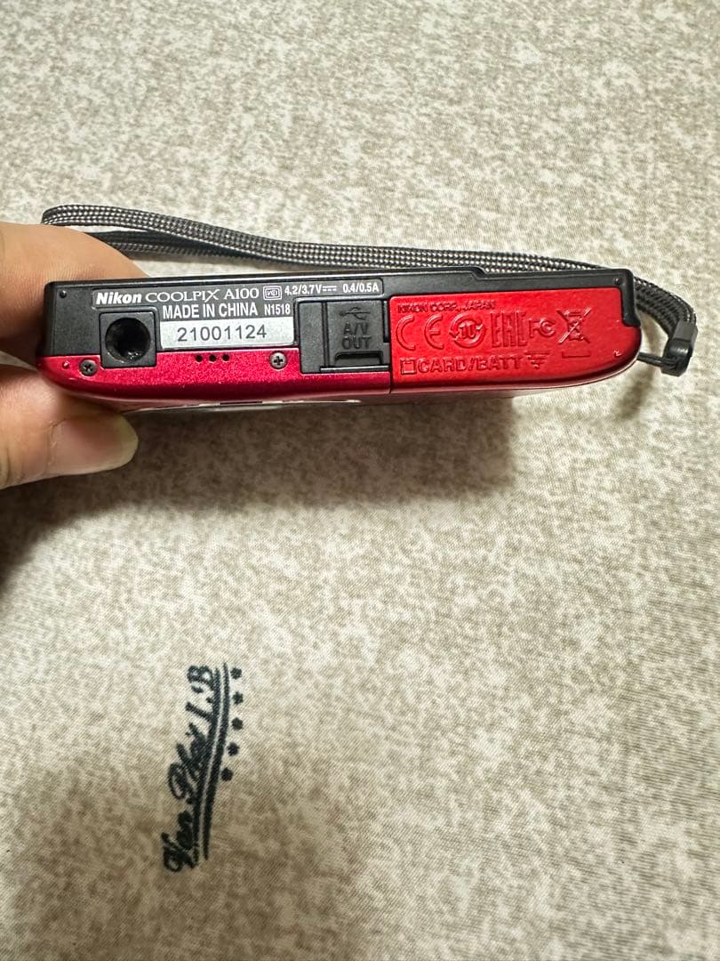 【極美品】NIKON COOLPIX A100 レッド 希少