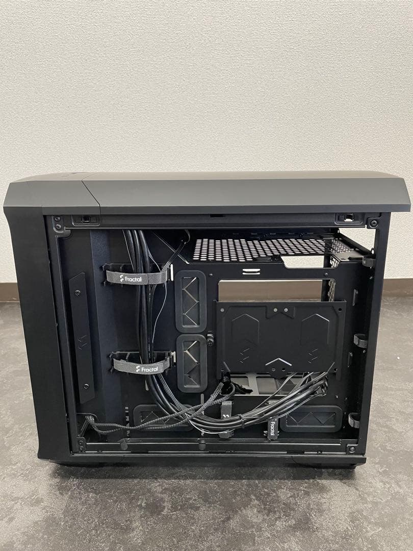 FractalDesign Torrent Nanoブラック 自作PC用ケース