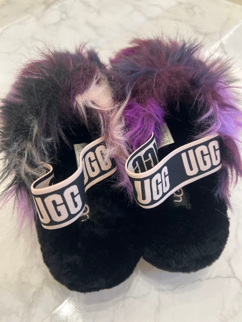 【希少サイズ未使用・美品】UGG ファーサンダル　パープル
