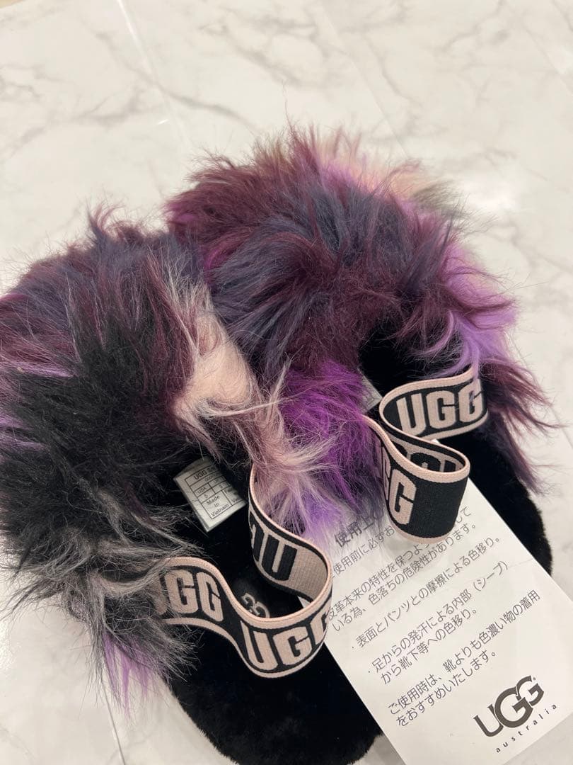 【希少サイズ未使用・美品】UGG ファーサンダル　パープル