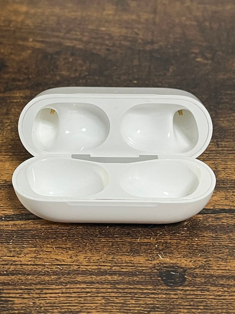 Apple AirPods Pro (第2世代) MagSafe 充電ケース