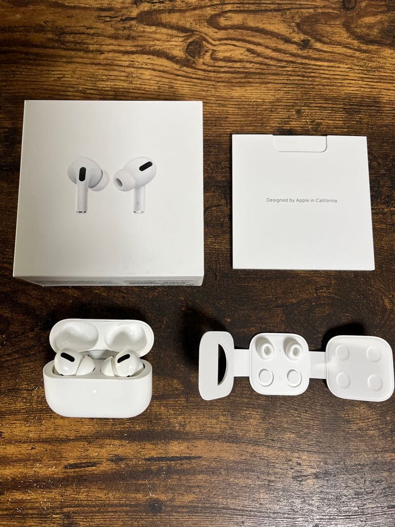 Apple AirPods Pro (第2世代) MagSafe 充電ケース