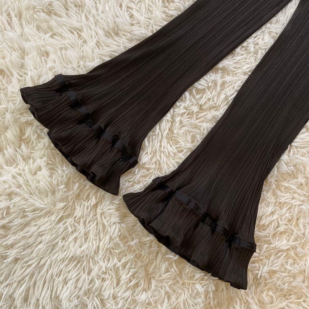 未使用級 極希少 プリーツプリーズ イッセイミヤケ フレアパンツ デザイン 黒