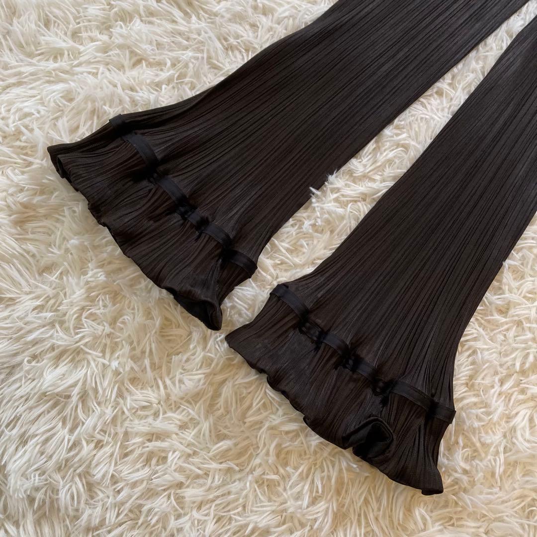 未使用級 極希少 プリーツプリーズ イッセイミヤケ フレアパンツ デザイン 黒