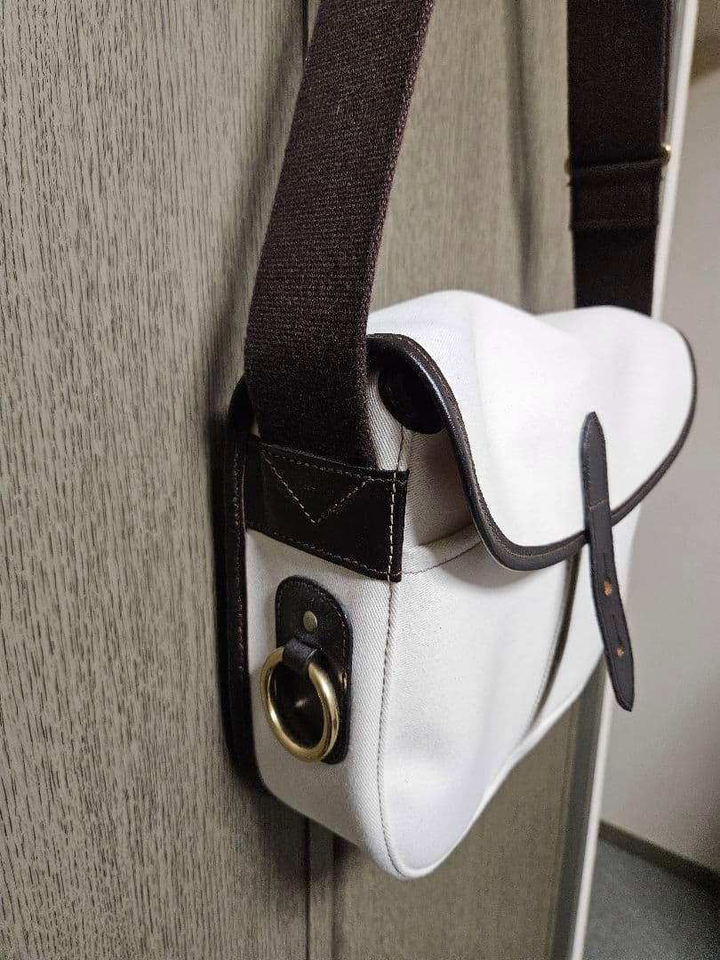 Brady ブレディ STOUR