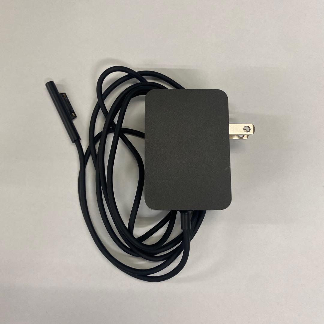 Microsoft SurfaceGo 128GB 本体＋キーボード/充電プラグ