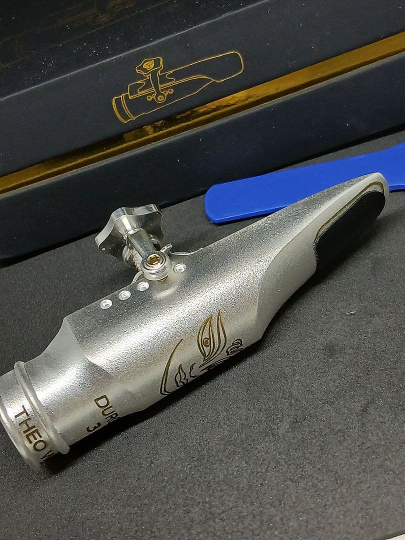 テナーサックス マウスピース メタル 銀メッキ　品質良レプリカ品 8 6番相当