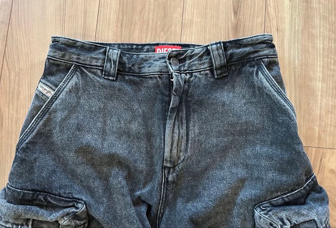 DIESEL デニム　カーゴ　ショートパンツ D-ARNE-SHORT-S