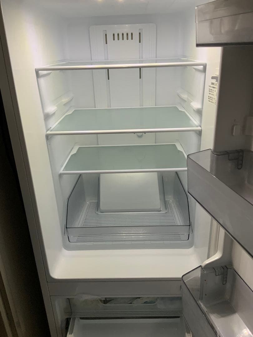 TOSHIBA 冷蔵冷凍庫153ＬGR−T15BS（W）2021年製